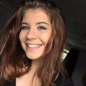 Meet your Posher, Savannah